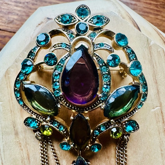 Vintage 60’s Monet Stunning Multicolor Gemstone Brooch - Picture 4 of 10